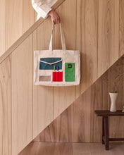 LARGE POCKET PATCH EVERYTHING SHOPPER
